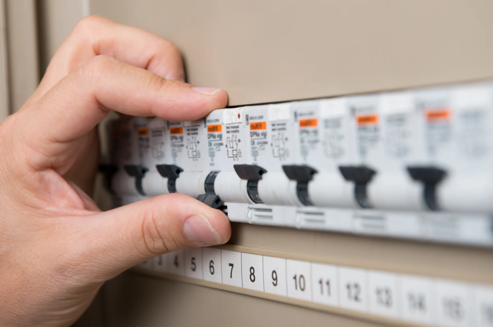 Electrician New Lambton, licensed electricians serving New Lambton